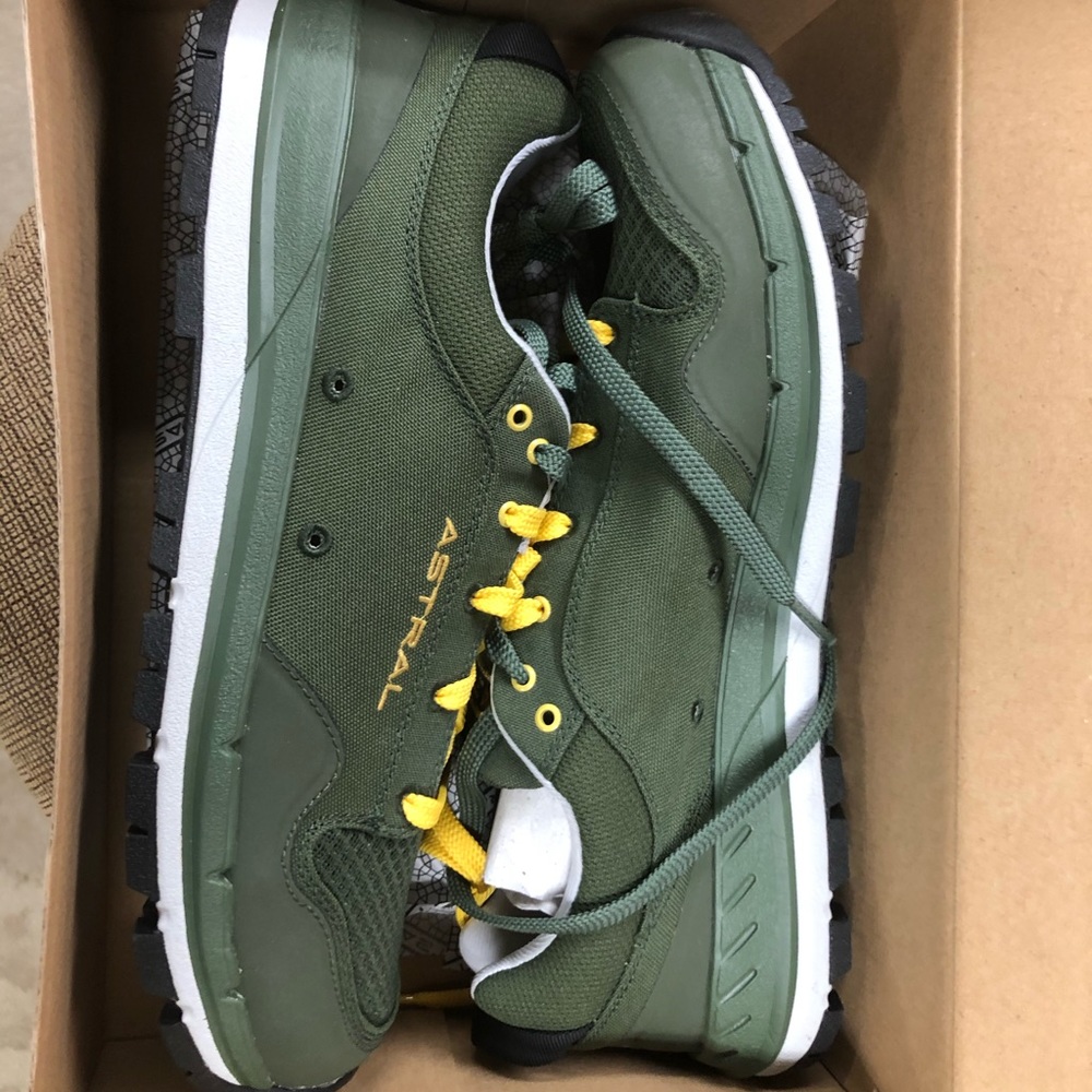 Mens 12 Astral TR1 junction river hike water shoe.